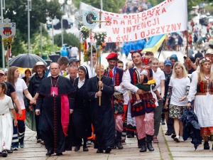 Abp Jędraszewski do pielgrzymów: Jesteście znakiem, że Kościół jest ciągle żywy, młody, przeniknięty nadzieją