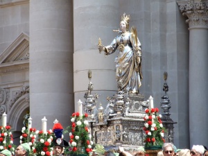 Wspomnienie św. Łucji z Syrakuz – historia, zwyczaje i przesądy