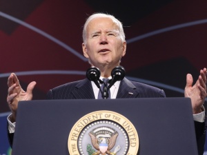 Joe Biden uprzedził Sąd Najwyższy w sprawie związków jednopłciowych