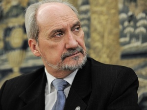 Antoni Macierewicz: To nie byli hitlerowcy, tylko Niemcy. Żadne pieniądze nie odbudują życia