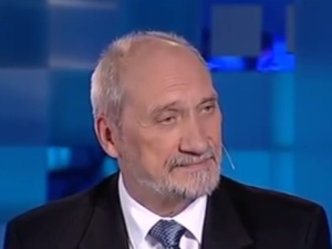 Macierewicz o PO: Nie chodziło im o dobro kobiet, dzieci czy ochronę życia, tylko o awanturę po prostu