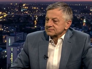 Kuźmiuk: Prof. Zybertowicz - należałoby wyjaśnić czy niektórzy politycy nie występują w roli słupów