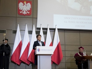 Beata Szydło na rozpoczęciu roku akademickiego: w nauce i szkolnictwie wyższym stawiamy na jakść