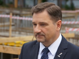 Piotr Duda dla "TS": Tych, którzy przejdą na wcześniejsze emerytury, musi obowiązywać zakaz pracy