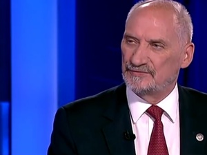 Minister Macierewicz: Podjąłem kroki prawne w związku z kłamliwymi publikacjami gazety Fakt