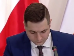 Patryk Jaki zarządził przerwę w posiedzeniu komisji weryfikacyjnej po słowach jednej z lokatorek