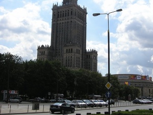 Partia "Razem" z jednej strony nawołuje do wyważonych komentarzy w/s samospalenia, a z drugiej...