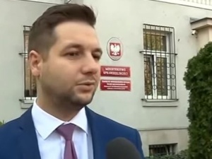 Patryk Jaki podniesie kary dla Hanny Gronkiewicz-Waltz? "Są osoby w komisji, które chcą i 100 tys. zł"