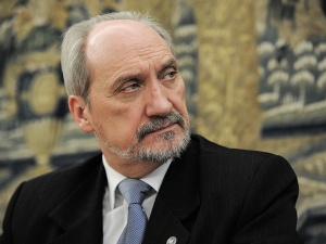 Antoni Macierewicz: Tamta ekipa okłamywała wszystkich dookoła. Może dlatego odeszła w niesławie