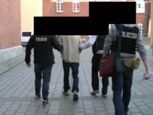 Zbrodnia sprzed 15 lat - zabójstwo ze szczególnym okrucieństwem i kanibalizm. Policja zatrzymała 4 osoby