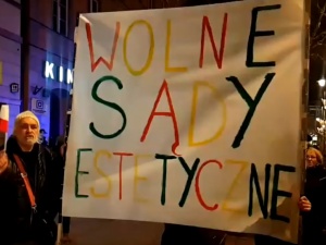 Internauci o #WolneSądy: "Nie dajcie sobie wcisnąć kitu o wielu licznych manifestacjach