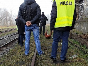 To nie był wypadek: policja rozwikłała zagadkę śmierci młodego człowieka na torach kolejowych