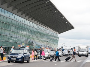 Decyzja zapadła. Lotnisko Chopina zostanie zamknięte dla ruchu pasażerskiego