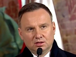 Prezydent: Dziękuję, że mogłem wraz z przewodniczącym "Solidarności" odsłonić ten wspaniały ołtarz