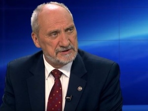 Macierewicz: zakładanie partii (...), nie prowadziłoby do niczego, co mogłoby Polsce się przysłużyć