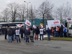 Związki w Comau Poland podpisały porozumienie z pracodawcą w/s zwalnianych pracowników