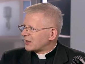 [video] Ks. Zieliński: Jeżeli koty mogą mieć pomniki w Warszawie, to dlaczego nie Prezydent Polski?