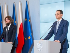 "Walka o czyste powietrze to jeden z priorytetów rządu". Premier Morawiecki o programie termomodernizacji