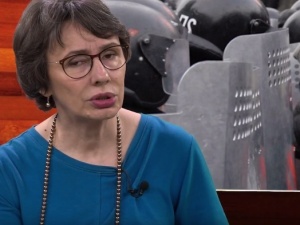 A. Romaszewska: Sieci społecznościowe najpierw wyzwoliły swobodę przekazu, a następnie zakuły