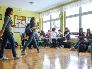 Likwidacja gimnazjów zostanie przesunięta o rok? Co na to minister Zalewska?