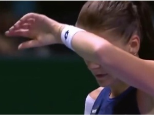 Agnieszka Radwańska rozgromiła na korcie rozstawioną z "jedynką" Simonę Halep