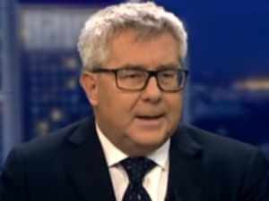 Ryszard Czarnecki: Ustawa 447 nie zaszkodzi Polsce