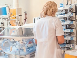 NIK alarmuje: Coraz więcej zakażeń w szpitalach