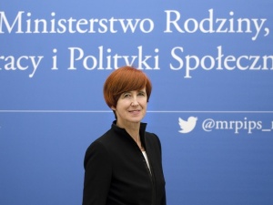 Rafalska: Mamy świadomość, że pomoc rodzinom z niepełnosprawnymi dziećmi jest absolutnie niewystarczająca