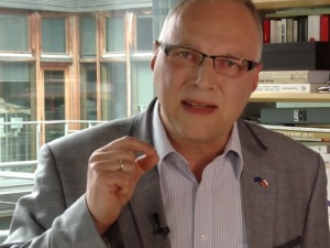 Jarosław Kurski [GW] dramatycznie do opozycji: "Pokażcie przywództwo, a ludzie za wami pójdą!"