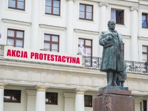 Pracownicy Opery protestują