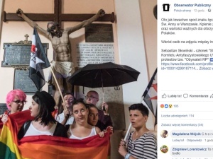 Grupa LGBT zakpiła z katolików w kościele św. Anny. Na zdjęciu m.in… "obrońca demokracji" Dawid Winiarski