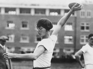 Wspaniała Polka. 90 lat temu Halina Konopacka zdobyła  pierwszy medal olimpijski dla naszego kraju