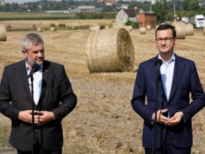 Zbigniew Kuźmiuk: Prawie 800 mln zł na pomoc dla rolników, a niewykluczona także nowelizacja budżetu