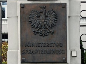 Ministerstwo Sprawiedliwości zaprzecza - "nie będzie ręcznego sterowania spraw w sądach"