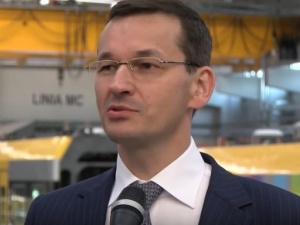 Premier Morawiecki: Przystępujemy do ogromnej fazy remontów szlaków kolejowych