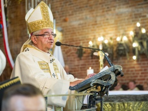 Msza z okazji Rocznicy Porozumień Sierpniowych. Abp. Głódź: "S" nigdy nie rozszczepiała pnia Ojczyzny