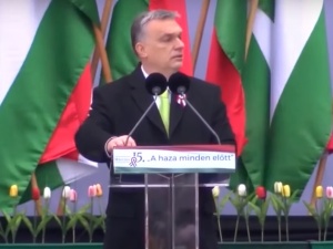 [komentarze] #MuremZaOrbanem Internauci żądają jasnej deklaracji weta wobec ew. sankcji dla Węgier