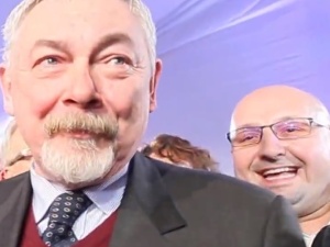 [Wideo] Kandydat na prezydenta Krakowa Majchrowski usiłuje zadać M. Wassermann pytanie. Bezskutecznie