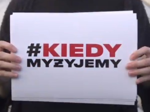 [video] #KiedyMyŻyjemy Kibice i internauci uczą poprawnych słów Hymnu RP