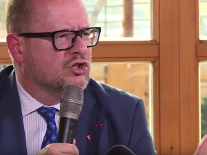 Według sondażu w Gdańsku wygrał Adamowicz