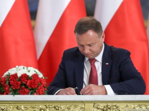 Prezydent do głów państw: "Dzień ten świętujemy w Polsce z dumą i radością..."