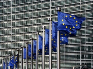CBOS: Rekordowe poparcie dla UE wśród Polaków