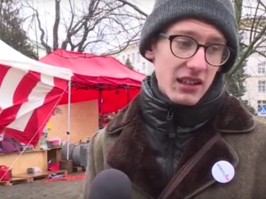 "Obrońca demokracji" [Obywatele RP]: Dziesiątego planujemy znowu zablokować miesięcznicę [video]