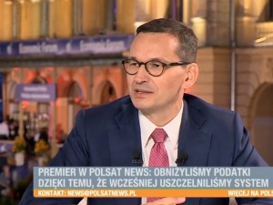 Premier Morawiecki po rozmowie z Piotrem Dudą: rozważymy wyższą płacę minimalną