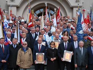 Zbrojeniówka i przemysł lotniczy w Sanktuarium Matki Boskiej Ostrobramskiej