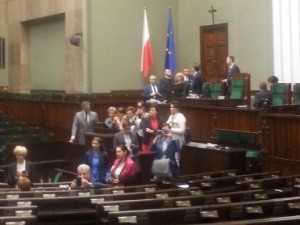 Posłowie PO i .Nowoczesnej odpowiedzą za popełnienie przestępstwa? Prawnicy apelują do Ziobry