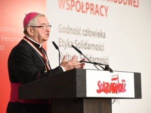 "Dziecię nam się narodziło" - abp Głódź o powołaniu instytucji badającej fenomen Solidarności