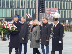 Przedstawiciele Prezydium Komisji Krajowej złożyli kwiaty przy Grobie Nieznanego Żołnierza