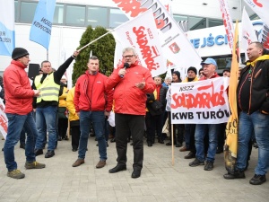 Znamy wyniki rozmów "S" z Castoramą. "Być może chcą być pierwszą firmą, którą przegonimy z Polski"