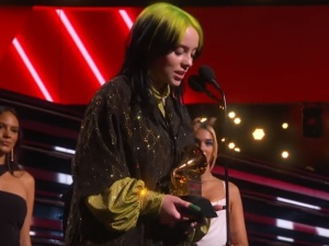 [video] Nagrody Grammy. Billie Eilish rozbiła bank!